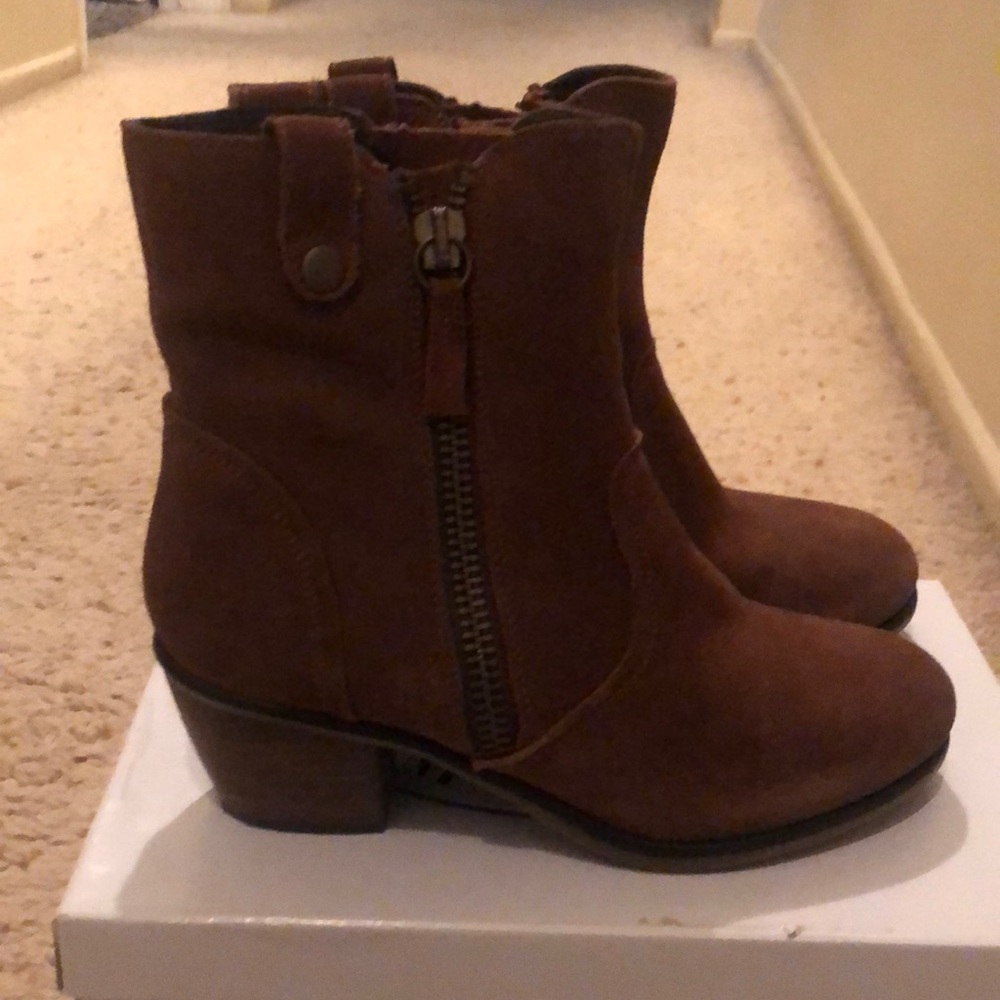 Steve Madden booties